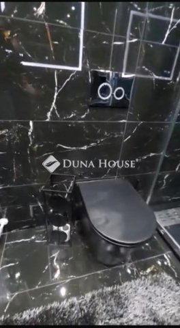 Eladó családi ház, Turán 159.9 M Ft, 4 szobás