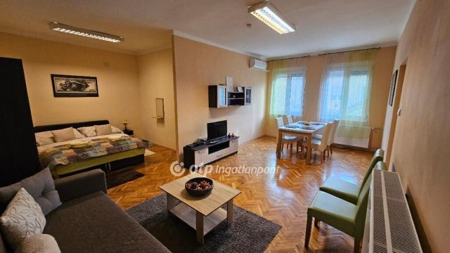 Eladó téglalakás, Egerben 59.85 M Ft, 2 szobás