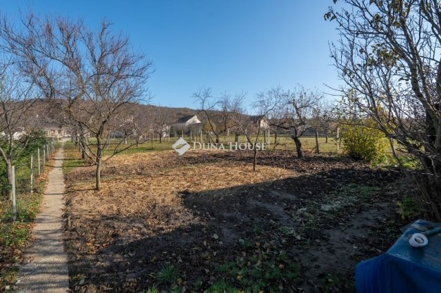 Eladó családi ház, Vértessomlón 134.9 M Ft, 7 szobás