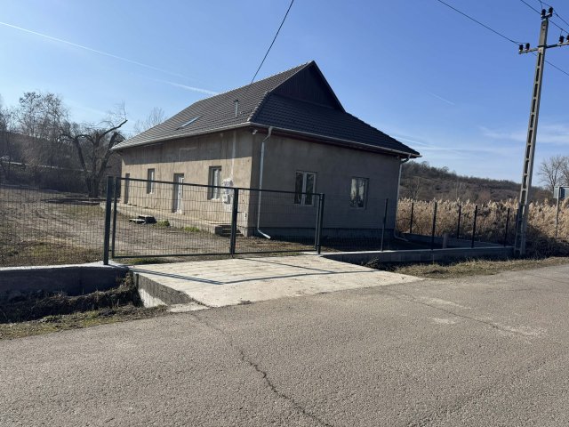 Eladó családi ház, Vizsláson 55 M Ft / költözzbe.hu