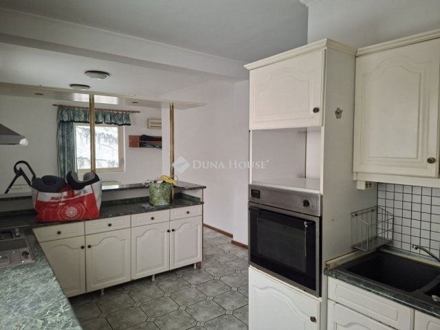 Eladó családi ház, Sülysápon 103 M Ft, 5 szobás