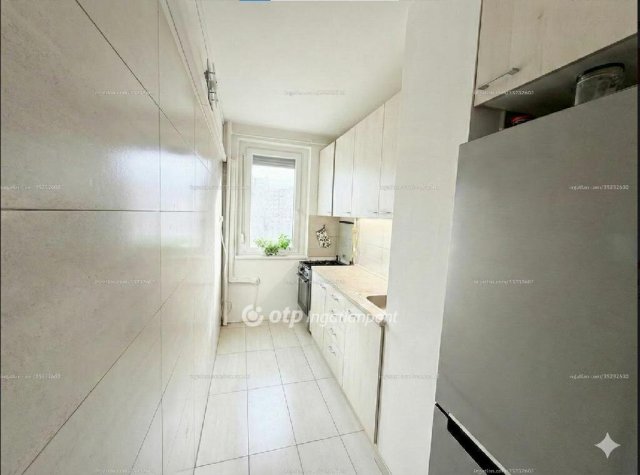 Eladó panellakás, Budapesten, III. kerületben 68.5 M Ft, 2 szobás