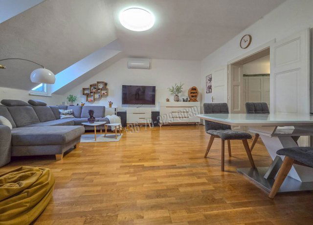 Eladó téglalakás, Sopronban 92 M Ft, 3 szobás