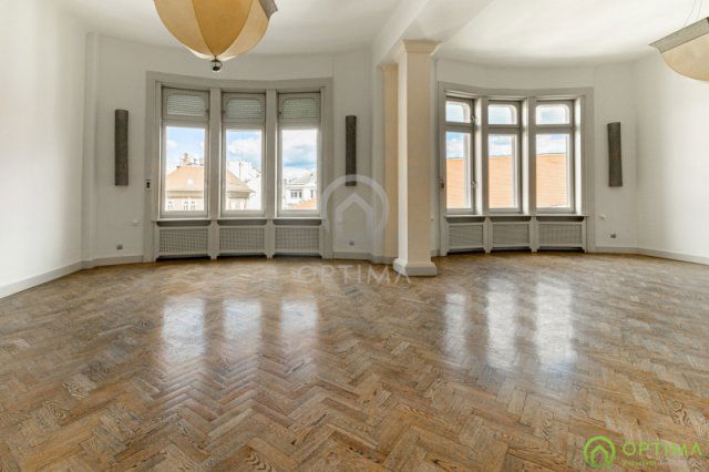 Eladó téglalakás, Budapesten, V. kerületben, Városház utcában