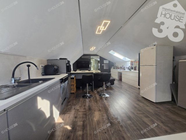 Eladó családi ház, Nagykőrösön 96.5 M Ft, 4 szobás