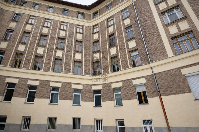 Eladó téglalakás, VIII. kerületben, Lósy Imre utcában