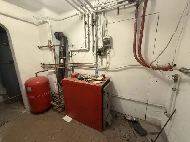 Kiadó ipari ingatlan, Pomázon 490 E Ft / hó