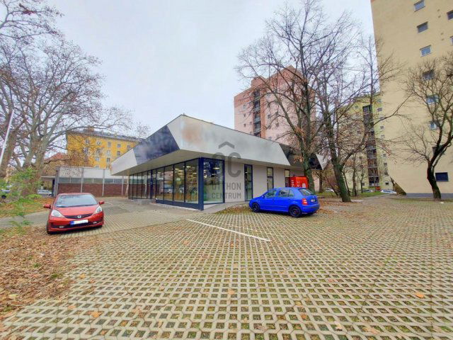 Eladó üzlethelyiség, Budapesten, IV. kerületben 550 M Ft