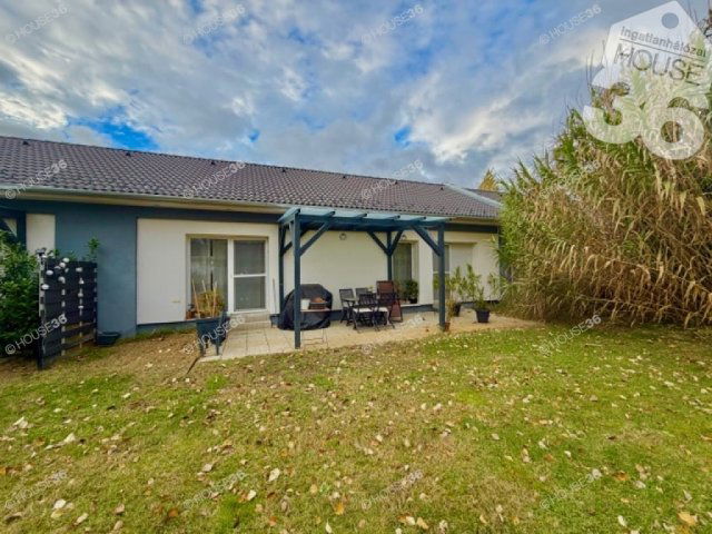 Eladó családi ház, Kecskeméten 63.7 M Ft, 3 szobás