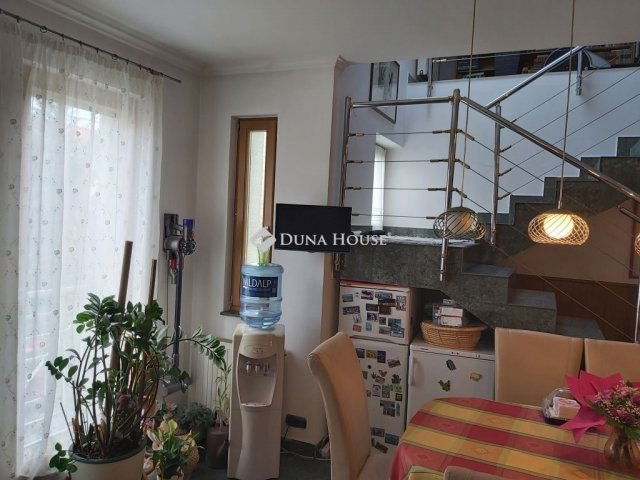 Eladó téglalakás, Budapesten, XIV. kerületben 250 M Ft, 5 szobás