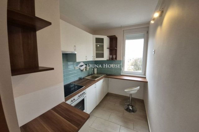 Eladó téglalakás, Budapesten, IV. kerületben 64.9 M Ft, 2 szobás