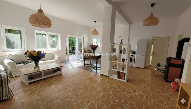 Eladó családi ház, Sóskúton 169.9 M Ft, 4 szobás