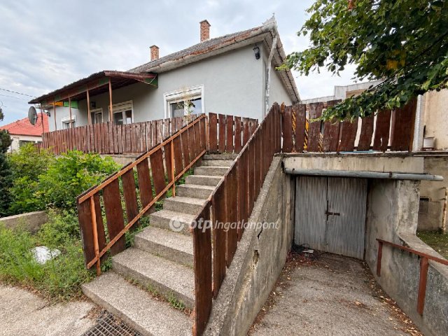 Eladó családi ház, Kéken 24.7 M Ft, 5 szobás