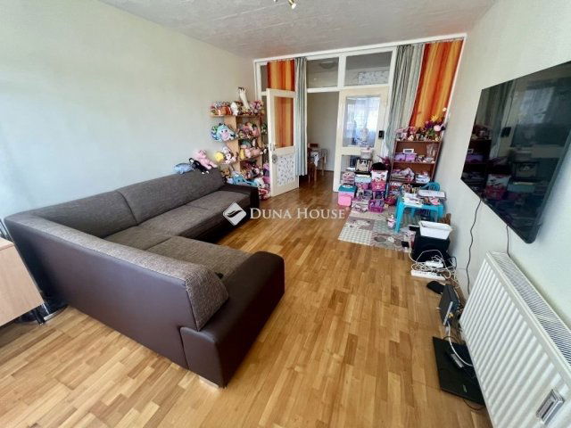 Eladó panellakás, Pécsett 44.9 M Ft, 2 szobás