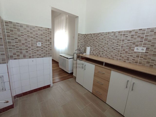 Eladó családi ház, Nádudvaron 39.9 M Ft, 3 szobás