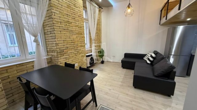 Eladó téglalakás, Budapesten, VI. kerületben 58 M Ft, 1 szobás