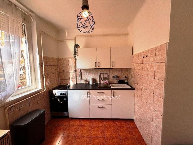 Eladó téglalakás, Budapesten, XX. kerületben 51.5 M Ft, 1 szobás