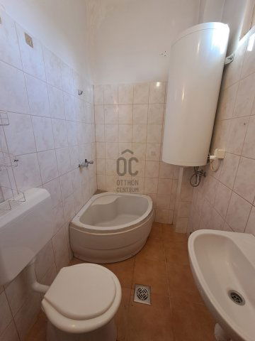 Eladó családi ház, Debrecenben 85 M Ft, 4 szobás