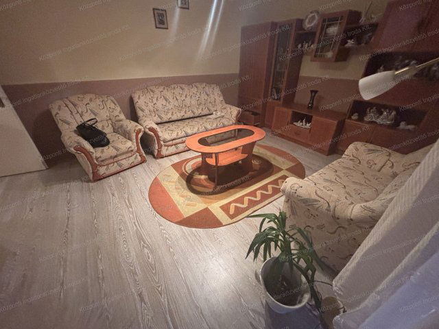 Kiadó téglalakás, albérlet, Tatabányán 180 E Ft / hó