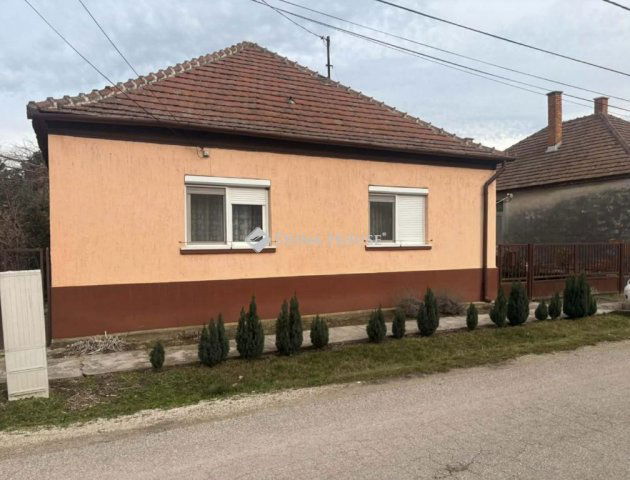 Eladó családi ház, Farádon 46.9 M Ft, 3 szobás