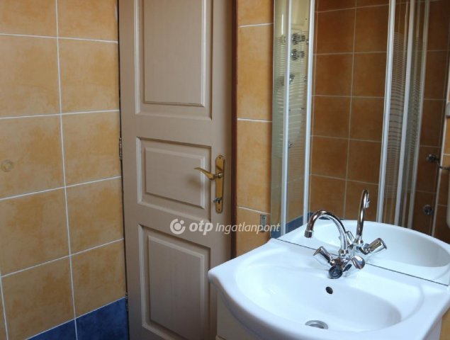 Eladó családi ház, Budapesten, XIV. kerületben 229 M Ft