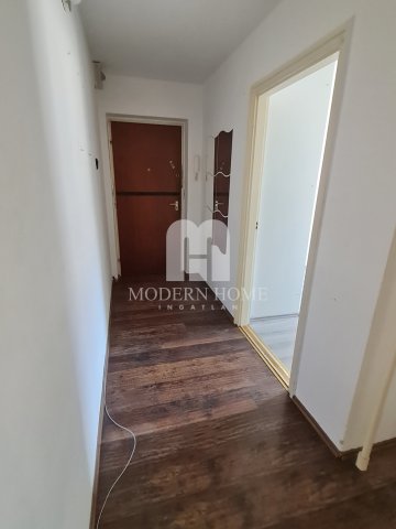 Eladó téglalakás, Siófokon 57.5 M Ft, 1+2 szobás