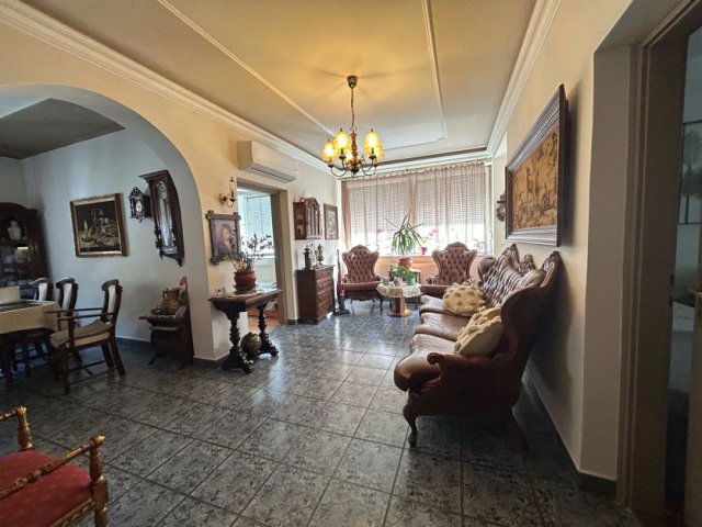 Eladó családi ház, Csornán 120 M Ft, 3 szobás
