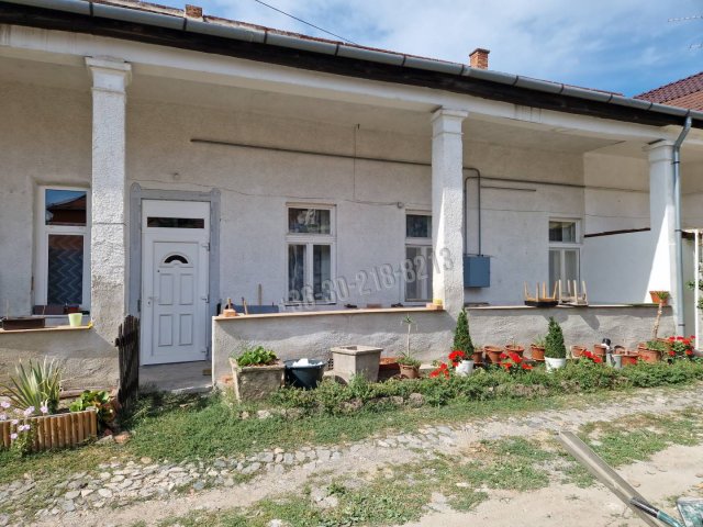 Eladó téglalakás, Egerben, Servita utcában 49.9 M Ft, 2 szobás