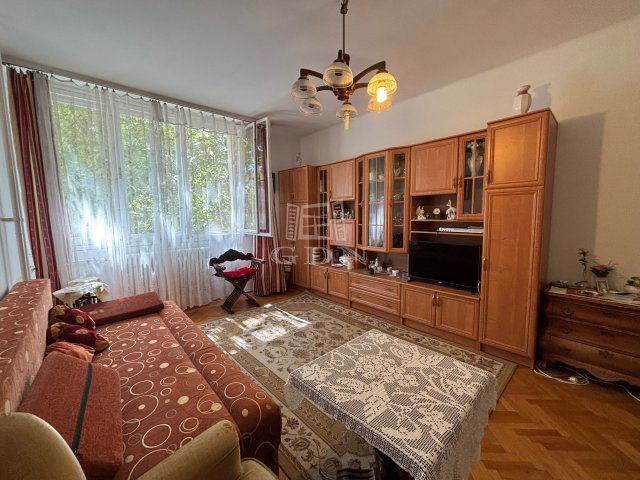 Eladó téglalakás, Tatabányán 31.99 M Ft, 1 szobás