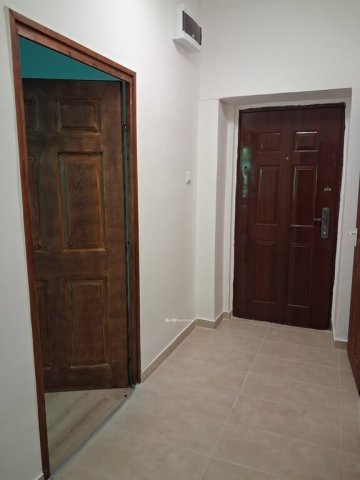 Eladó téglalakás, Komlón 20.9 M Ft, 2 szobás