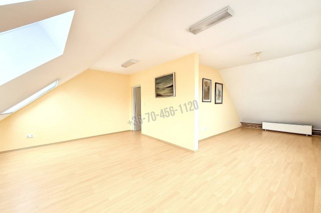Eladó téglalakás, Budaörsön 135 M Ft, 5 szobás