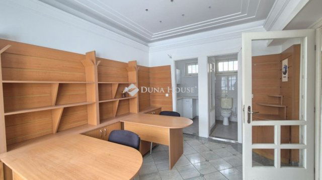 Kiadó családi ház, albérlet, Kecskeméten 420 E Ft / hó