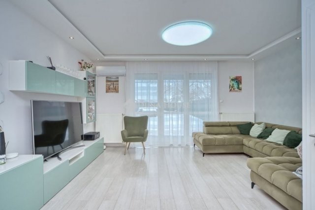 Eladó sorház, Budapesten, X. kerületben 134.9 M Ft, 4 szobás