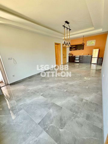 Kiadó sorház, albérlet, Cegléden 260 E Ft / hó, 2+1 szobás