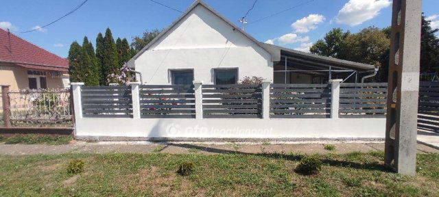 Eladó családi ház, Polgáron 22 M Ft, 2 szobás