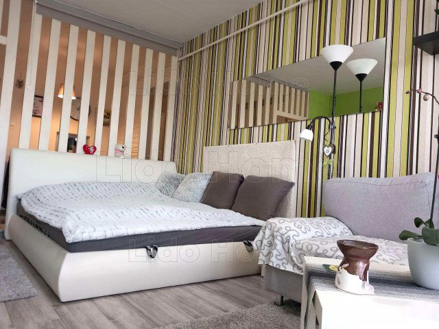 Eladó téglalakás, Siófokon 55.5 M Ft, 2 szobás