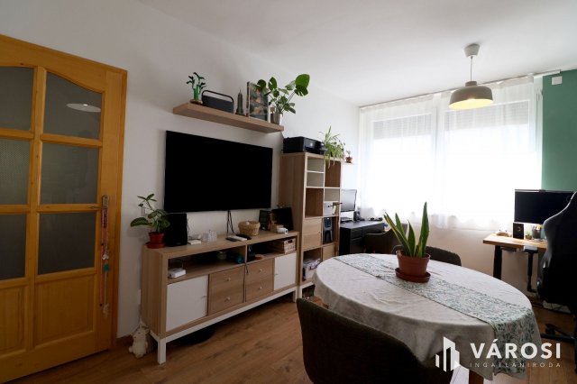 Eladó téglalakás, Hódmezővásárhelyen 49 M Ft, 2 szobás