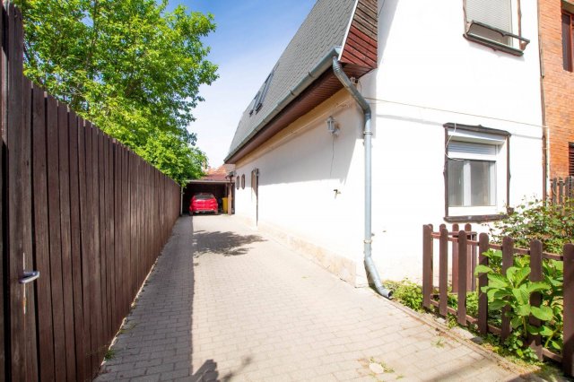 Eladó ikerház, Gyálon 80 M Ft, 3 szobás / költözzbe.hu