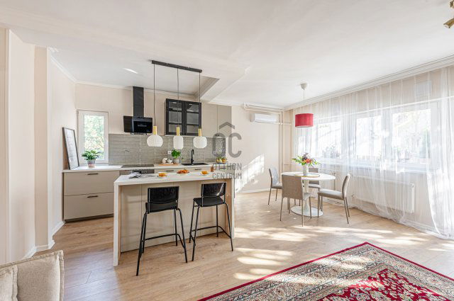 Eladó téglalakás, Budapesten, III. kerületben 114 M Ft, 3 szobás