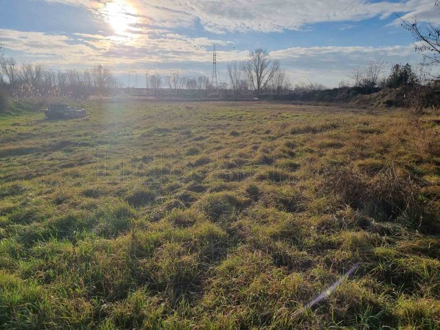 Kiadó ipari ingatlan, Siófokon 300 E Ft / hó