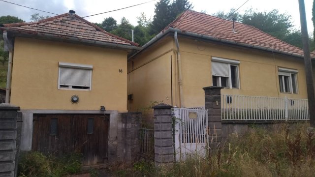 Eladó családi ház, Somoskőújfalun 26.9 M Ft, 3 szobás