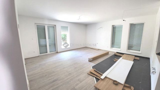 Eladó ikerház, Érden 94 M Ft, 4 szobás / költözzbe.hu