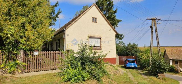 Eladó családi ház, Véménden 14.99 M Ft, 2 szobás