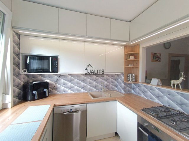 Eladó panellakás, XVI. kerületben, Rákospalotai határúton