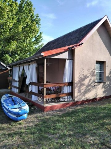 Eladó nyaraló, Szentesen 7.5 M Ft, 1+1 szobás