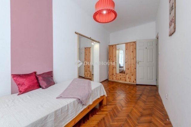 Eladó téglalakás, Budapesten, V. kerületben 154.99 M Ft