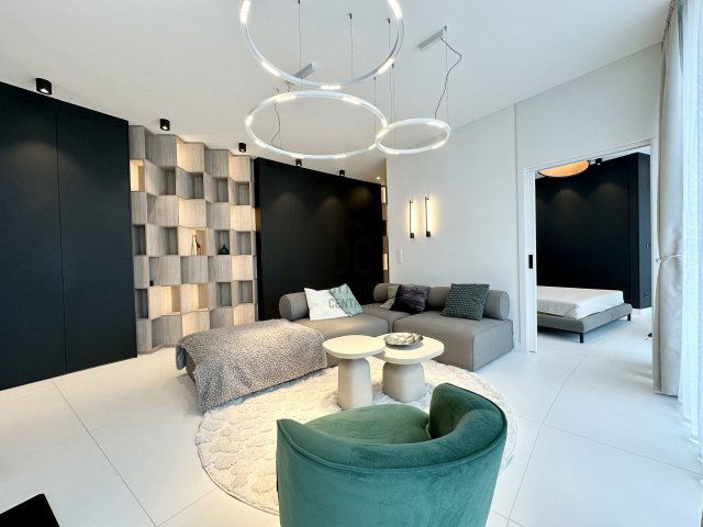 Eladó téglalakás, Debrecenben 350 M Ft, 3 szobás