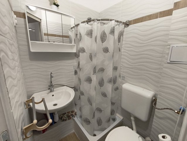 Eladó téglalakás, Budapesten, VIII. kerületben, Koszorú utcában