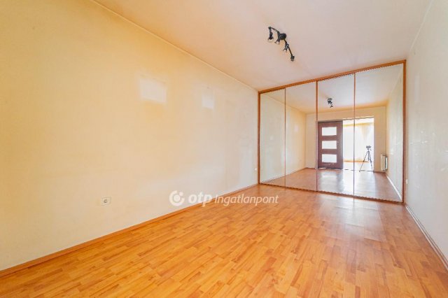 Eladó sorház, Pécelen 95.9 M Ft, 3 szobás / költözzbe.hu