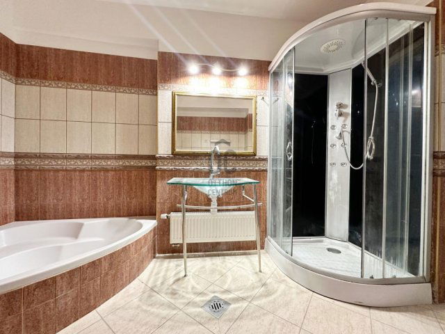 Eladó téglalakás, Budapesten, V. kerületben 139.9 M Ft, 4 szobás